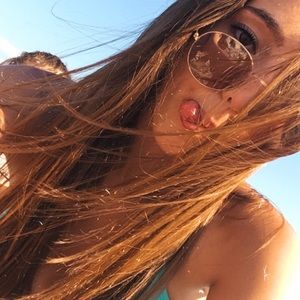 Meet your Posher, Michaella